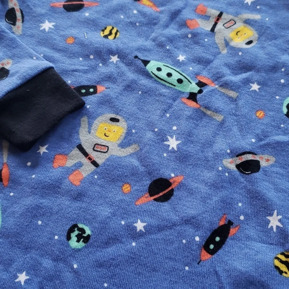 Carter's 2 pc Space pajamas - Picture 3 of 4